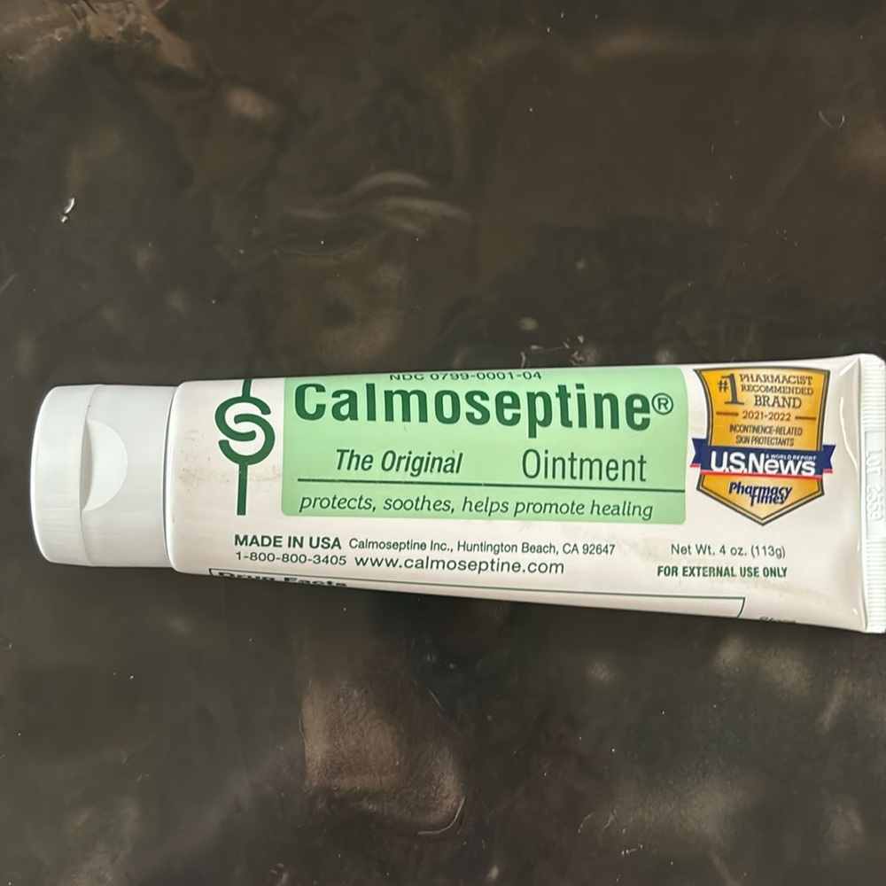 Calmoseptine ointment